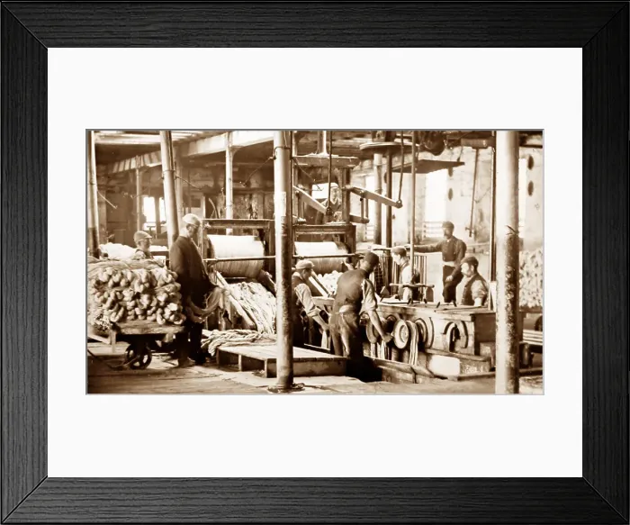 Framed Print : A squeezing machine, linen production, Victorian period Framed Print : A squeezing machine, linen production, Victorian period