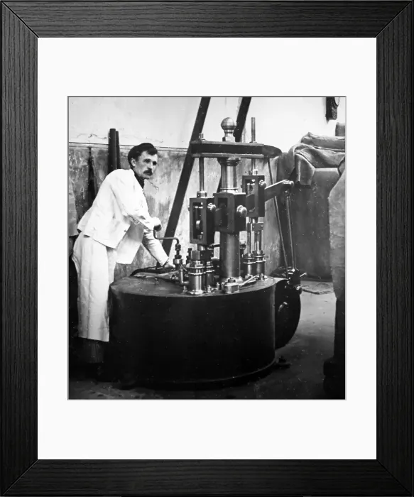 Framed Print : Linen manufacture, Hydraulic pump Framed Print : Linen manufacture, Hydraulic pump