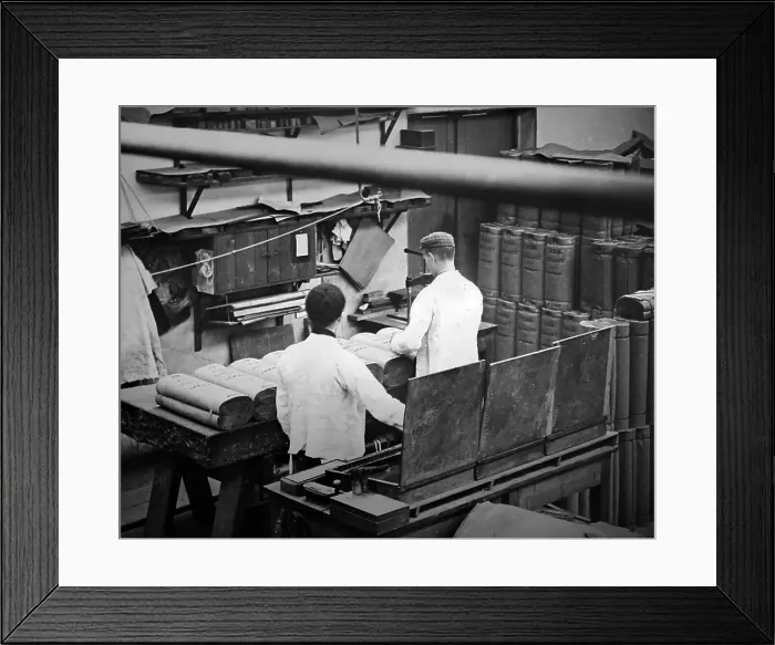 Framed Print : Linen manufacture, Making webs Framed Print : Linen manufacture, Making webs