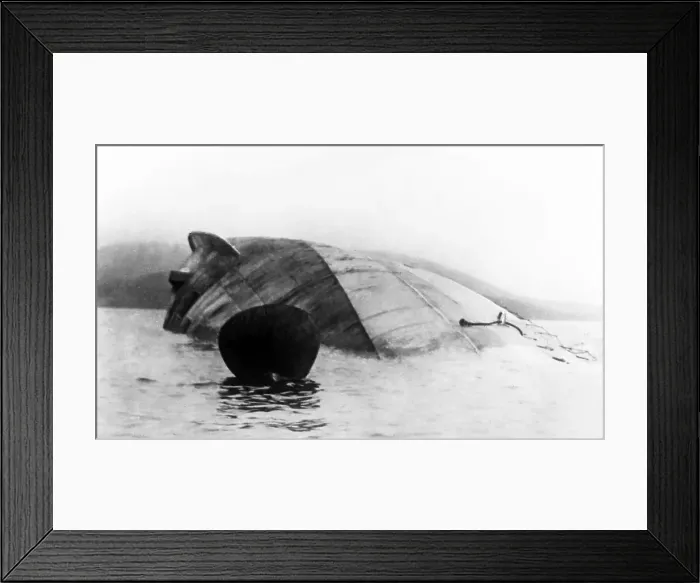 Framed Print : Battle Cruiser Seydlitz, Scapa Flow, Orkney, June 1919 Framed Print : Battle Cruiser Seydlitz, Scapa Flow, Orkney, June 1919