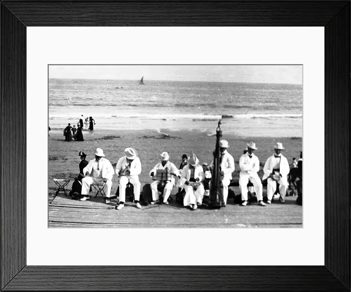 Framed Print : Pierrots on the beach, Bridlington, early 1900s Framed Print : Pierrots on the beach, Bridlington, early 1900s