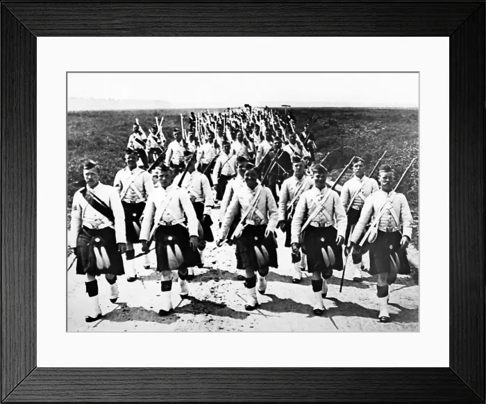 Framed Print : Queens Own Cameron Highlanders during WW1 Framed Print : Queens Own Cameron Highlanders during WW1