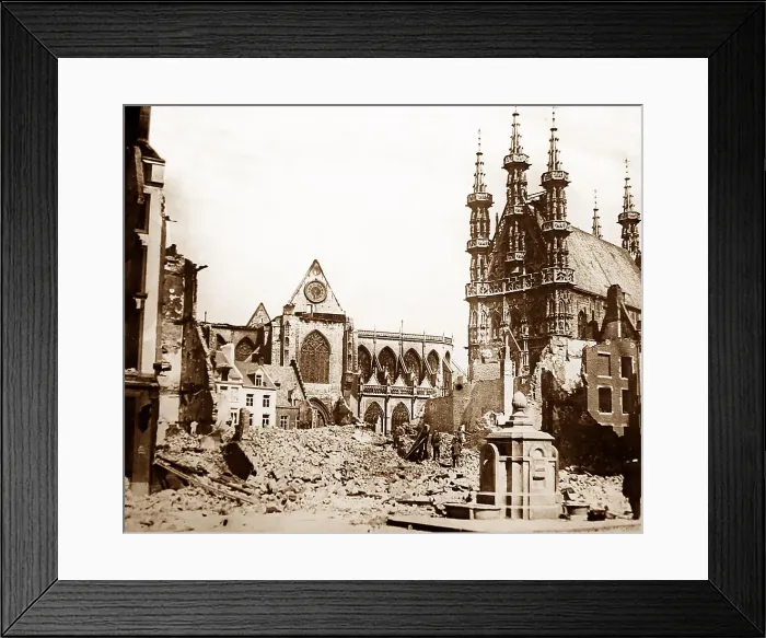 Framed Print : Louvain Cathedral in ruins, WW1 Framed Print : Louvain Cathedral in ruins, WW1
