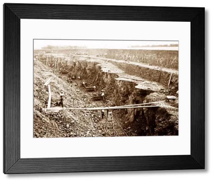 Framed Print : Archaeological dig near Wartnaby, Leicestershire Framed Print : Archaeological dig near Wartnaby, Leicestershire