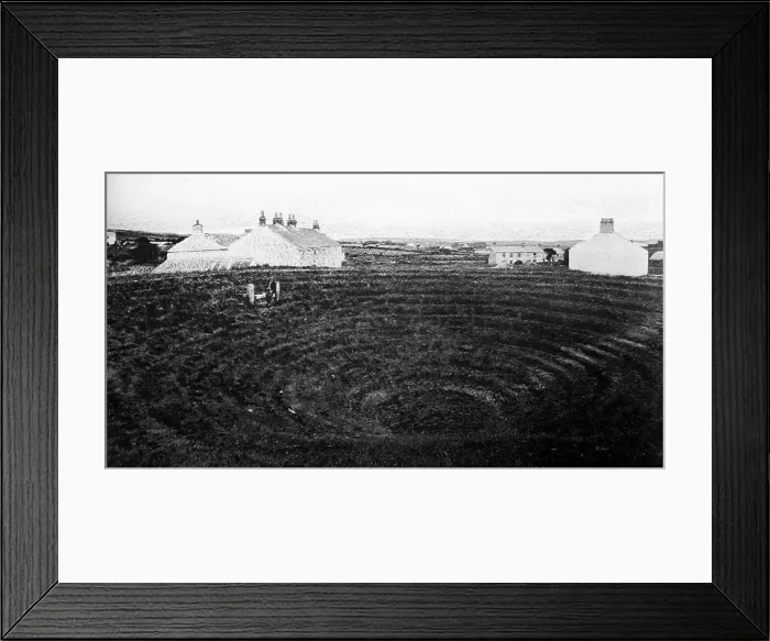 Framed Print : Gwennap Pit near Redruth Cornwall, early 1900s Framed Print : Gwennap Pit near Redruth Cornwall, early 1900s