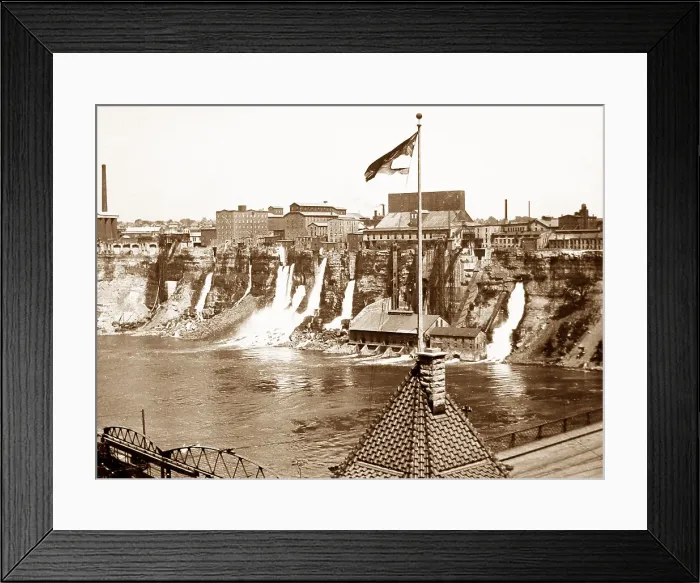 Framed Print : Niagara Falls Framed Print : Niagara Falls