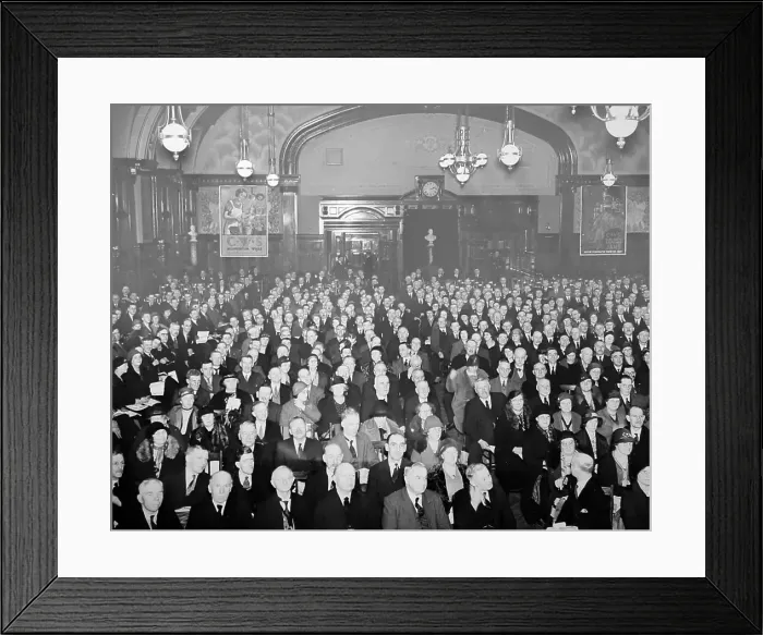 Framed Print : A quarterly meeting in the CWS Mitchell Memorial
