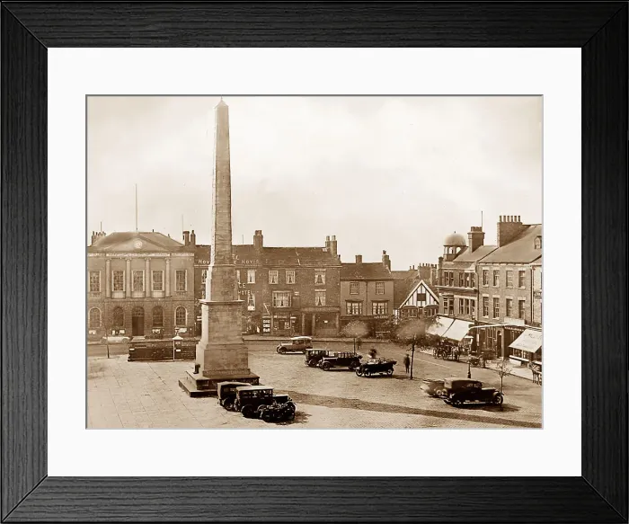 Framed Print : Ripon Market Place, 1920 / 30s maybe Framed Print : Ripon Market Place, 1920 / 30s maybe