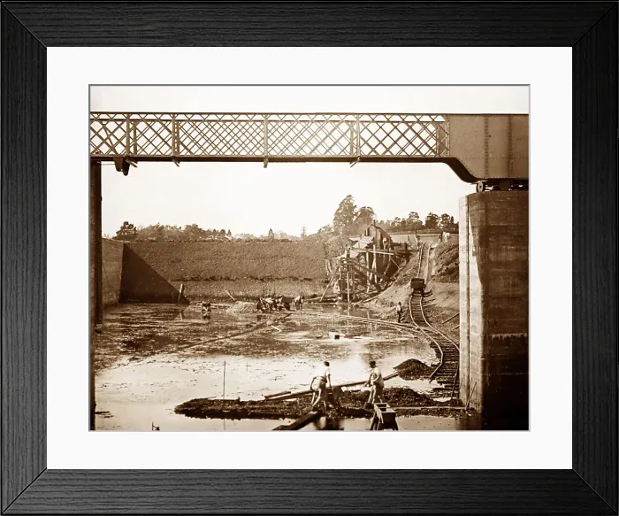 Framed Print : Construction of Diglis canal basin, Worcester Framed Print : Construction of Diglis canal basin, Worcester