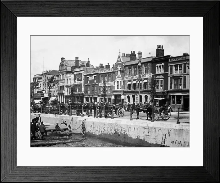 Framed Print : The Hard, Portsmouth, Victorian period Framed Print : The Hard, Portsmouth, Victorian period
