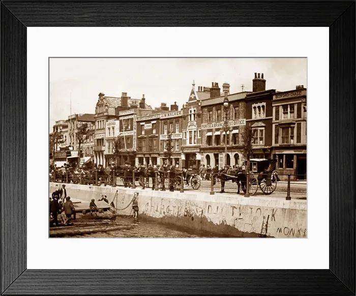 Framed Print : The Hard, Portsmouth Framed Print : The Hard, Portsmouth