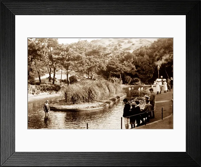 Framed Print : Boscombe Chine, early 1900s Framed Print : Boscombe Chine, early 1900s