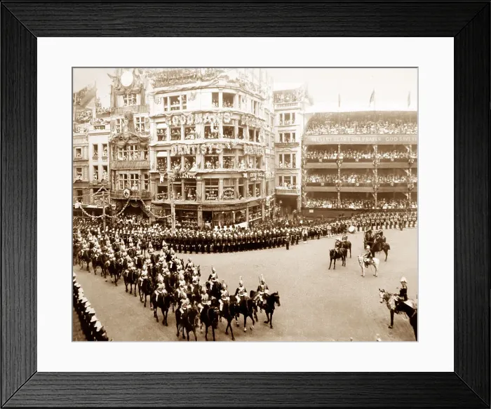 Framed Print : St Pauls Churchyard, London, Queen Victoria Jubilee Framed Print : St Pauls Churchyard, London, Queen Victoria Jubilee