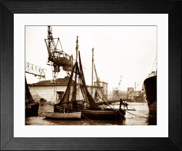 Framed Print : Portsmouth Harbour, early 1900s