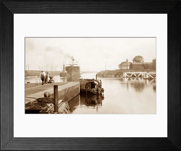 Framed Print : Latchford Locks, Manchester Ship Canal, early 1900s Framed Print : Latchford Locks, Manchester Ship Canal, early 1900s