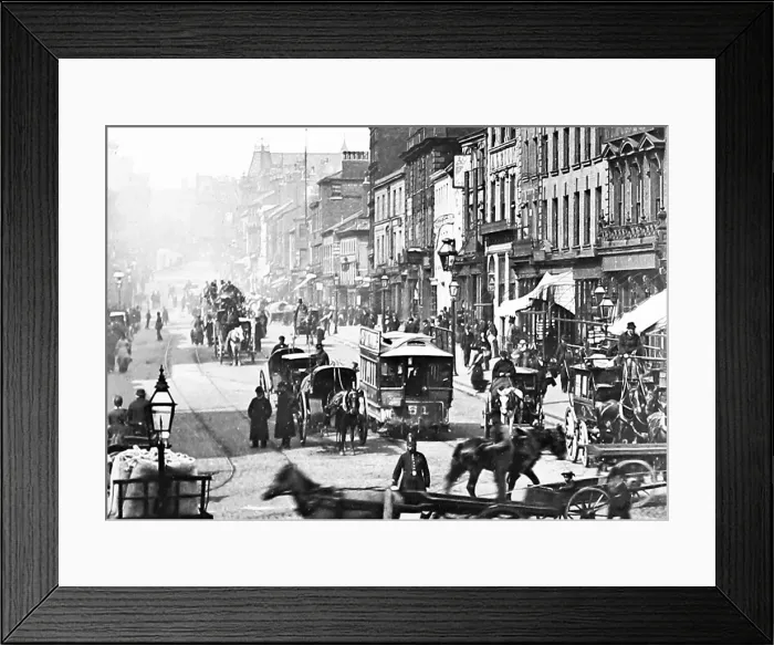 Framed Print : The Briggate, Leeds Framed Print : The Briggate, Leeds