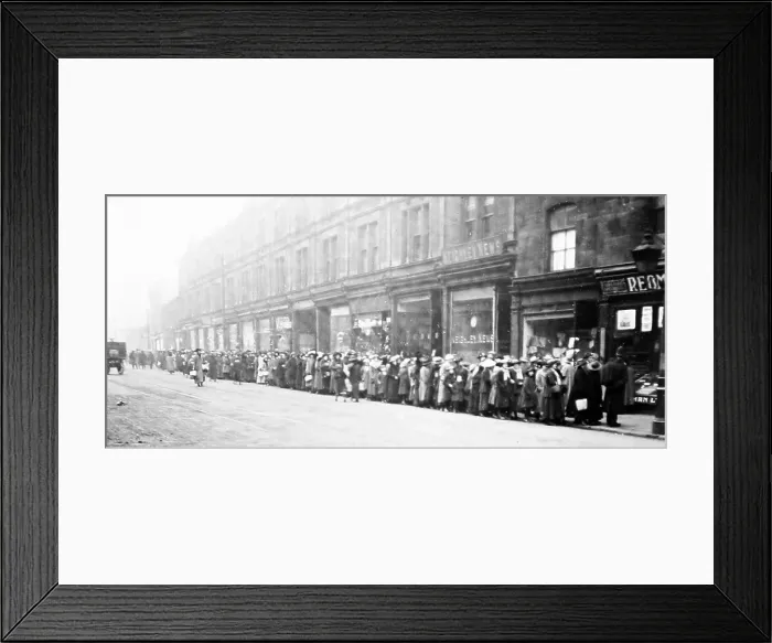 Framed Print : Queue for sugar in Keighley in 1917 Framed Print : Queue for sugar in Keighley in 1917