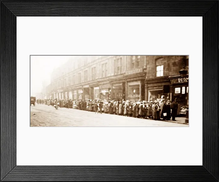Framed Print : Sugar queue in Keighley in 1917 Framed Print : Sugar queue in Keighley in 1917