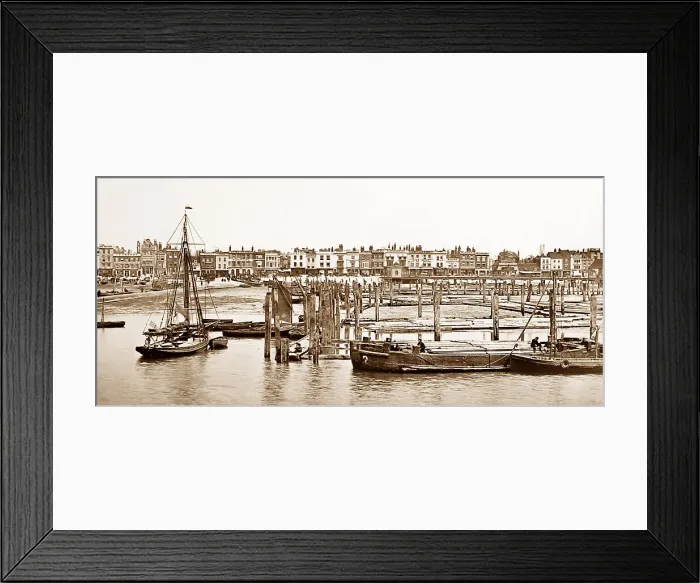Framed Print : The Hard, Portsmouth Framed Print : The Hard, Portsmouth