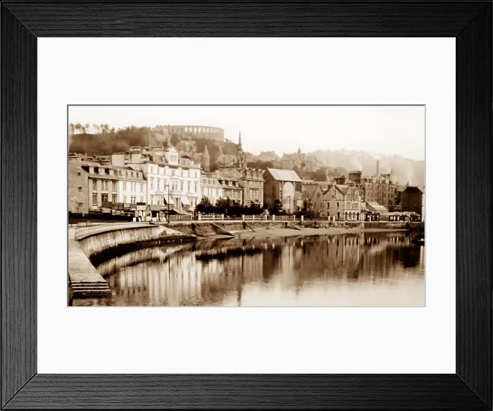 Framed Print : Oban Esplanade, Scotland Framed Print : Oban Esplanade, Scotland