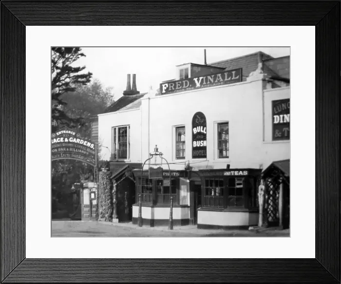 Framed Print : The Bull and Bush Inn, Hampstead Heath, early 1900s Framed Print : The Bull and Bush Inn, Hampstead Heath, early 1900s