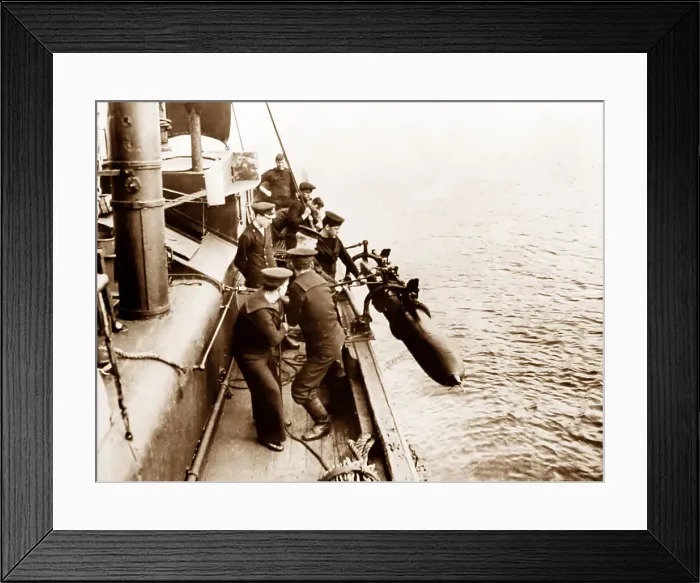 Framed Print : Launching a torpedo from a drifter, probably WW1 Framed Print : Launching a torpedo from a drifter, probably WW1