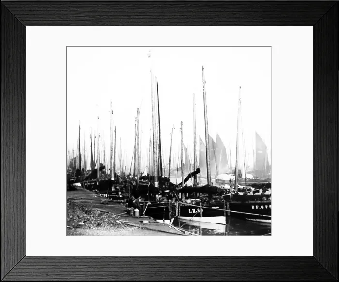 Framed Print : Herring fishing, Great Yarmouth Framed Print : Herring fishing, Great Yarmouth