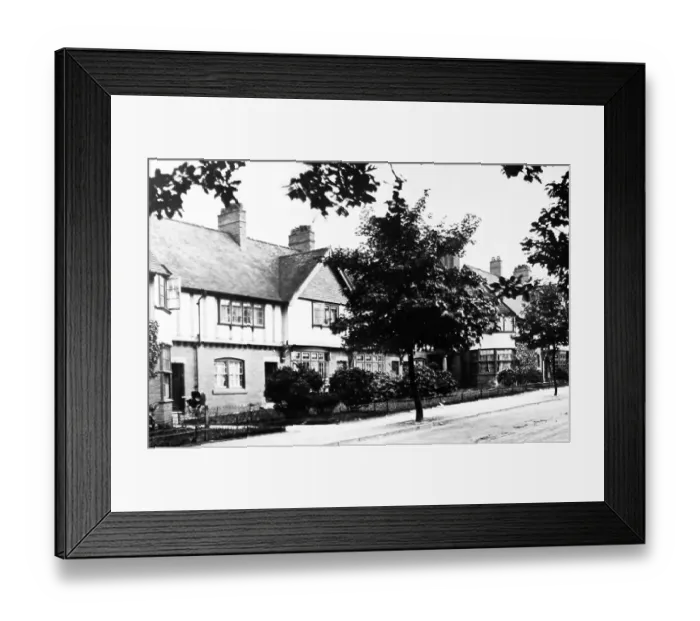 Framed Print : Bolton Road, Port Sunlight Village, early 1900s Framed Print : Bolton Road, Port Sunlight Village, early 1900s