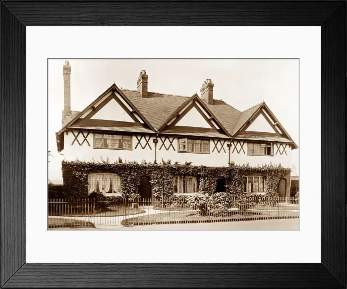 Framed Print : New Chester Road, Port Sunlight, Wirral Framed Print : New Chester Road, Port Sunlight, Wirral