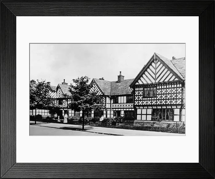 Framed Print : Greendale Road, Port Sunlight Village, early 1900s Framed Print : Greendale Road, Port Sunlight Village, early 1900s