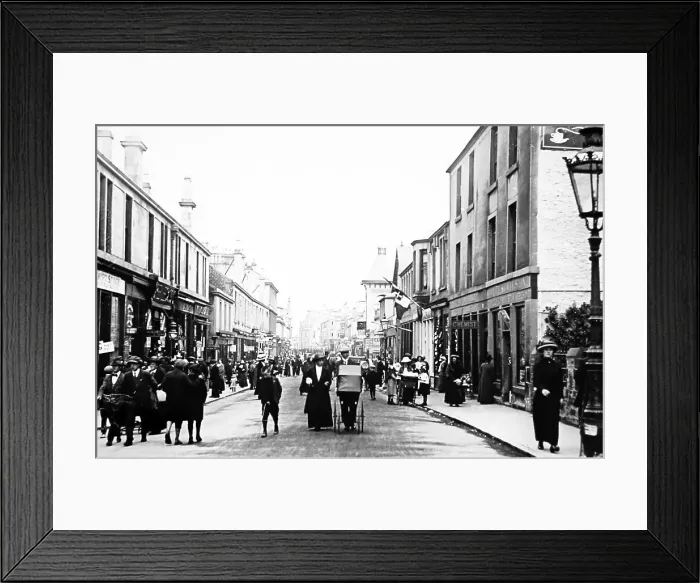 Framed Print : Argyle Street, Dunoon, early 1900s Framed Print : Argyle Street, Dunoon, early 1900s