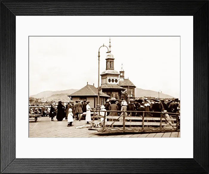 Framed Print : Pier Head, Dunoon, Scotland Framed Print : Pier Head, Dunoon, Scotland