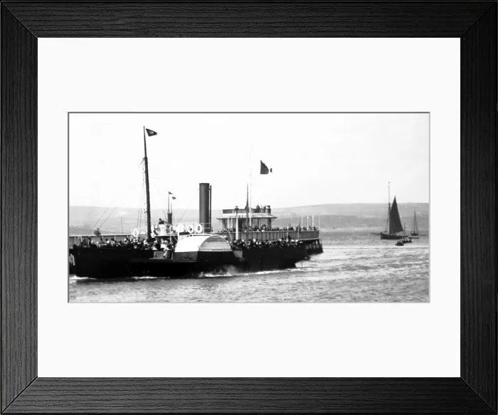 Framed Print : Paddle steamer, Weymouth Pier Framed Print : Paddle steamer, Weymouth Pier