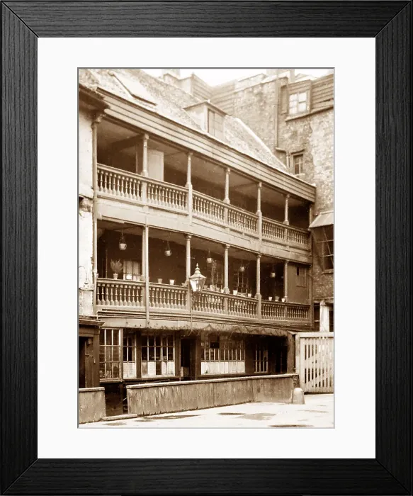 Framed Print : George Inn, Southwark, London Framed Print : George Inn, Southwark, London