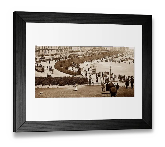 Framed Print : Eastbourne beach and Promenade
