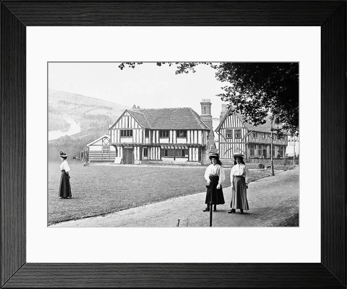Framed Print : The Tudor House, The Franco-British Exhibition Framed Print : The Tudor House, The Franco-British Exhibition