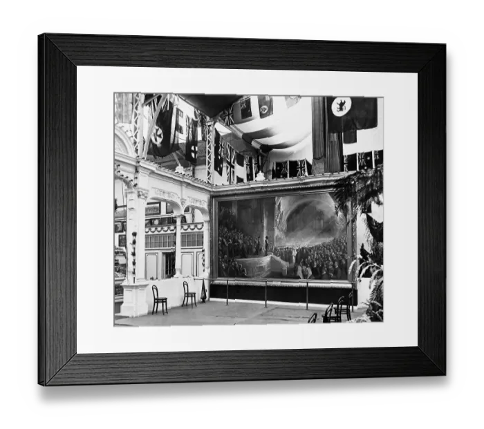 Framed Print : The Victoria Court, The Franco-British Exhibition Framed Print : The Victoria Court, The Franco-British Exhibition