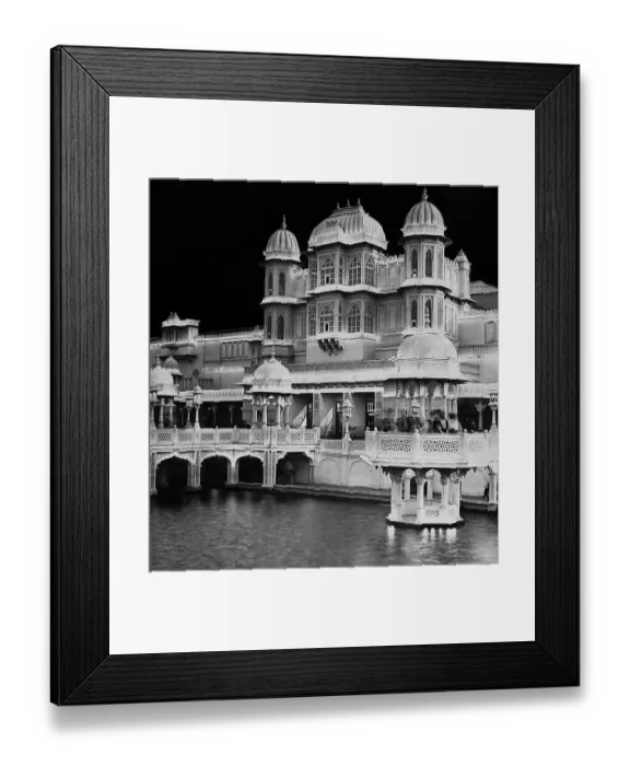 Framed Print : An illuminated paviion, The Franco-British Exhibition Framed Print : An illuminated paviion, The Franco-British Exhibition