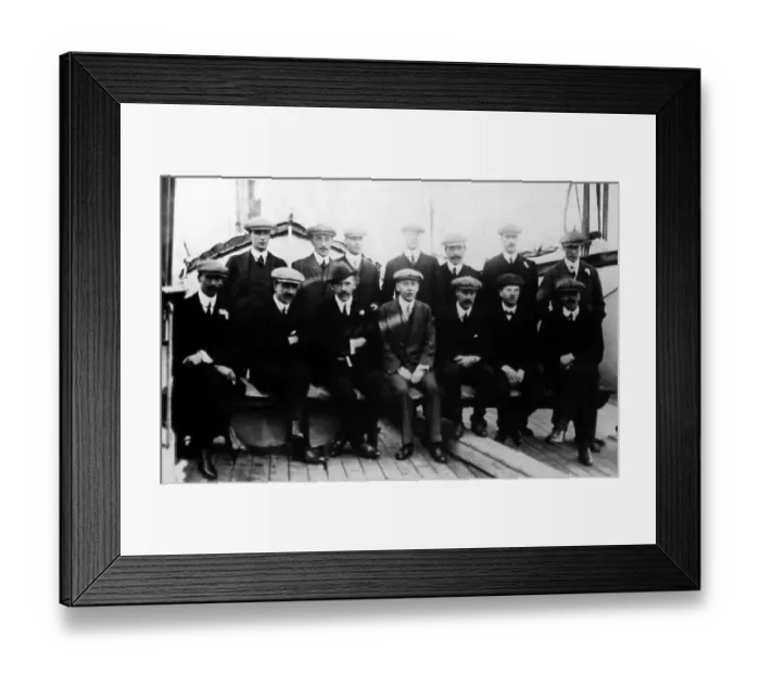 Framed Print : MCC cricket team leaving Southampton for South Africa Framed Print : MCC cricket team leaving Southampton for South Africa