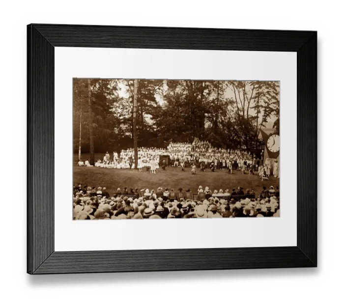 Framed Print : Pageant or play at Bournville Village in the 1920s Framed Print : Pageant or play at Bournville Village in the 1920s