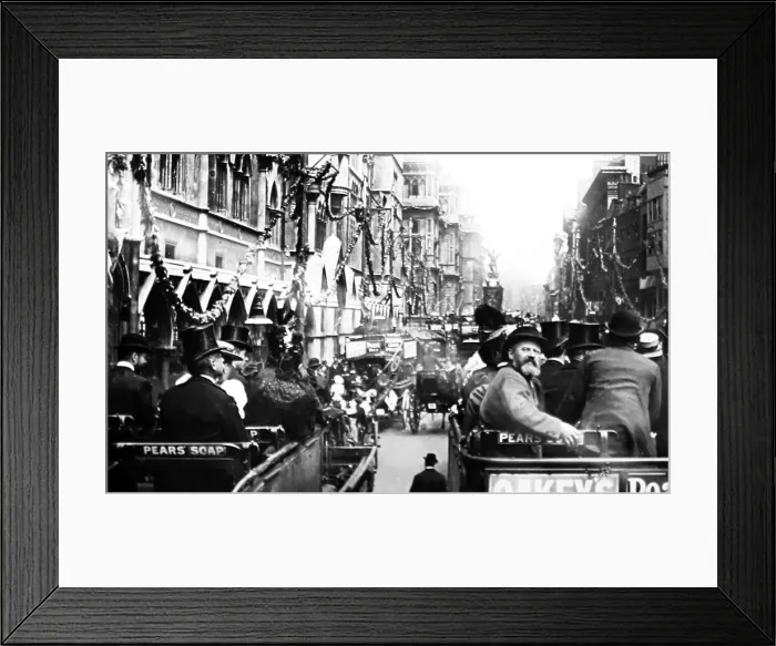Framed Print : The Strand, London, probably taken in 1897 Framed Print : The Strand, London, probably taken in 1897