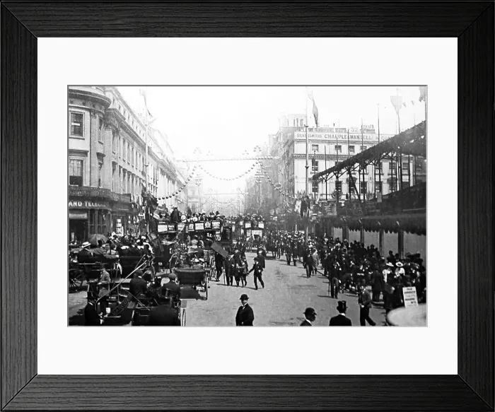 Framed Print : The Strand, London, probably taken in 1897 Framed Print : The Strand, London, probably taken in 1897
