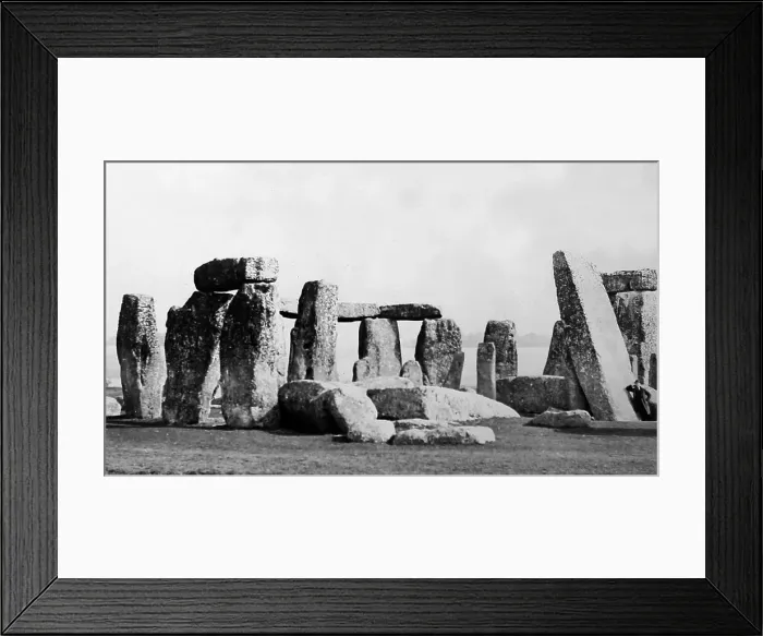 Framed Print : Stonehenge Framed Print : Stonehenge