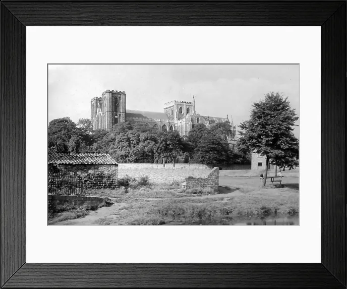 Framed Print : Ripon Cathedral in the 1930s Framed Print : Ripon Cathedral in the 1930s
