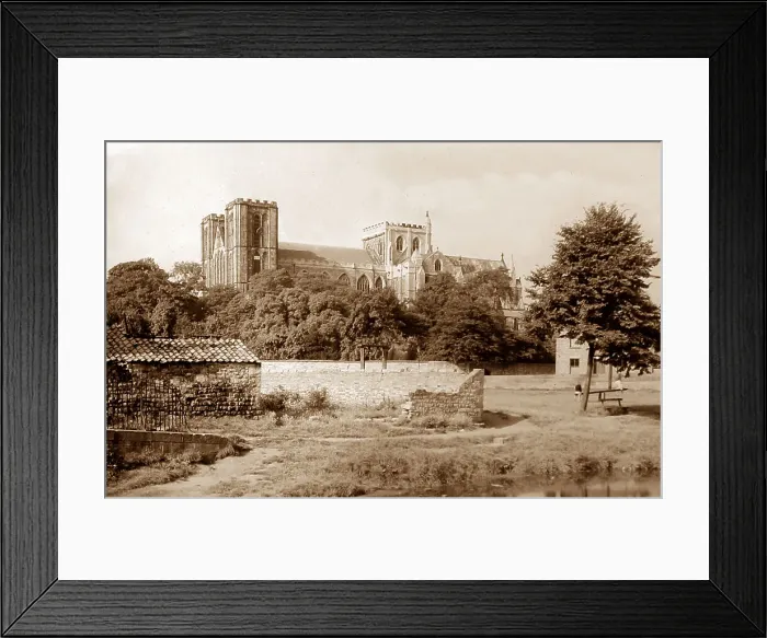 Framed Print : Ripon Cathedral in the 1930s Framed Print : Ripon Cathedral in the 1930s