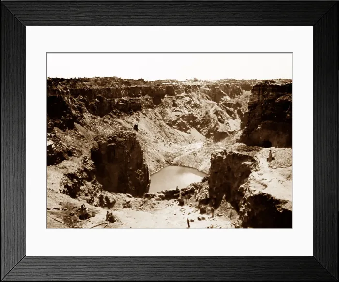 Framed Print : An open-cast mine in Kimberley, South Africa Framed Print : An open-cast mine in Kimberley, South Africa