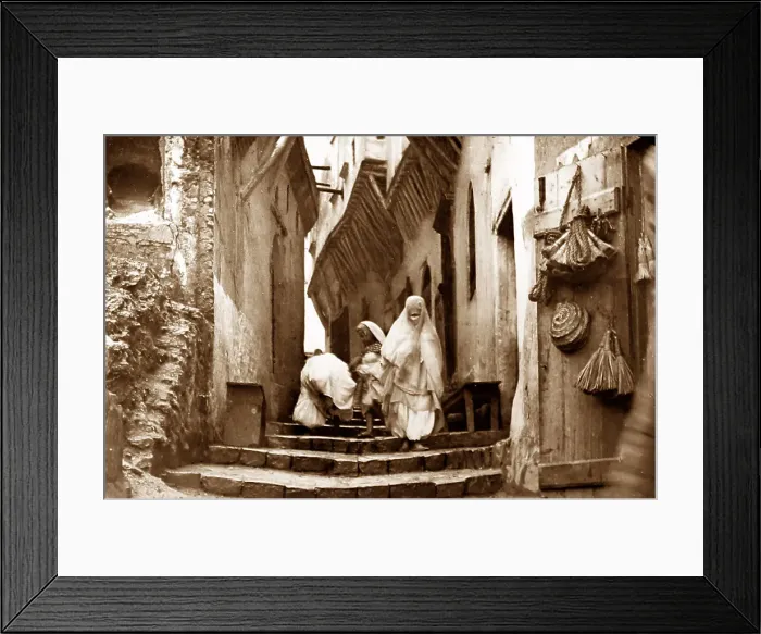 Framed Print : Street in Algiers, Algeria, Africa Framed Print : Street in Algiers, Algeria, Africa