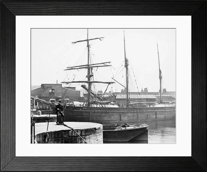 Framed Print : Waiting to go through a lock, London docks, early 1900s Framed Print : Waiting to go through a lock, London docks, early 1900s