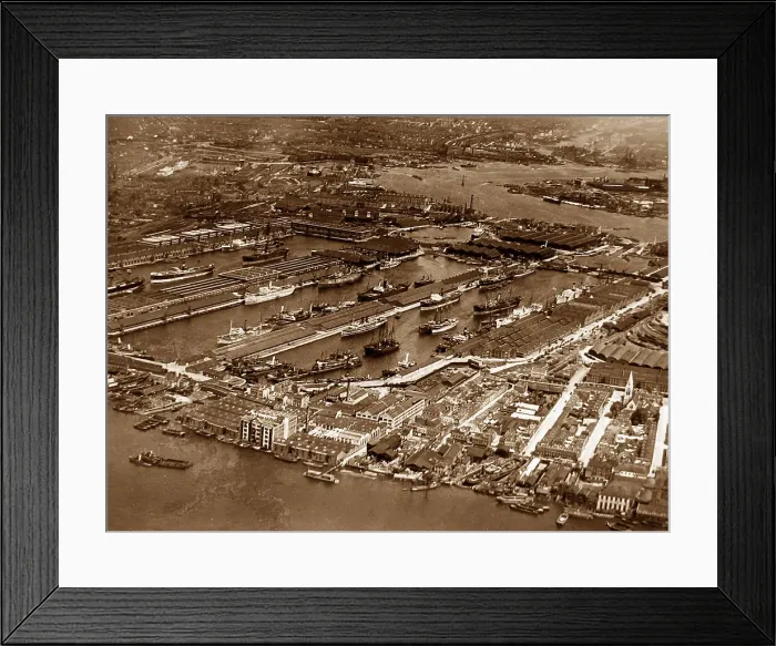 Framed Print : West India Dock, London, early 1900s Framed Print : West India Dock, London, early 1900s