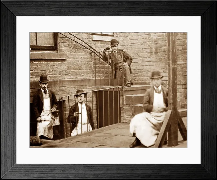 Framed Print : Painters and decorators Framed Print : Painters and decorators